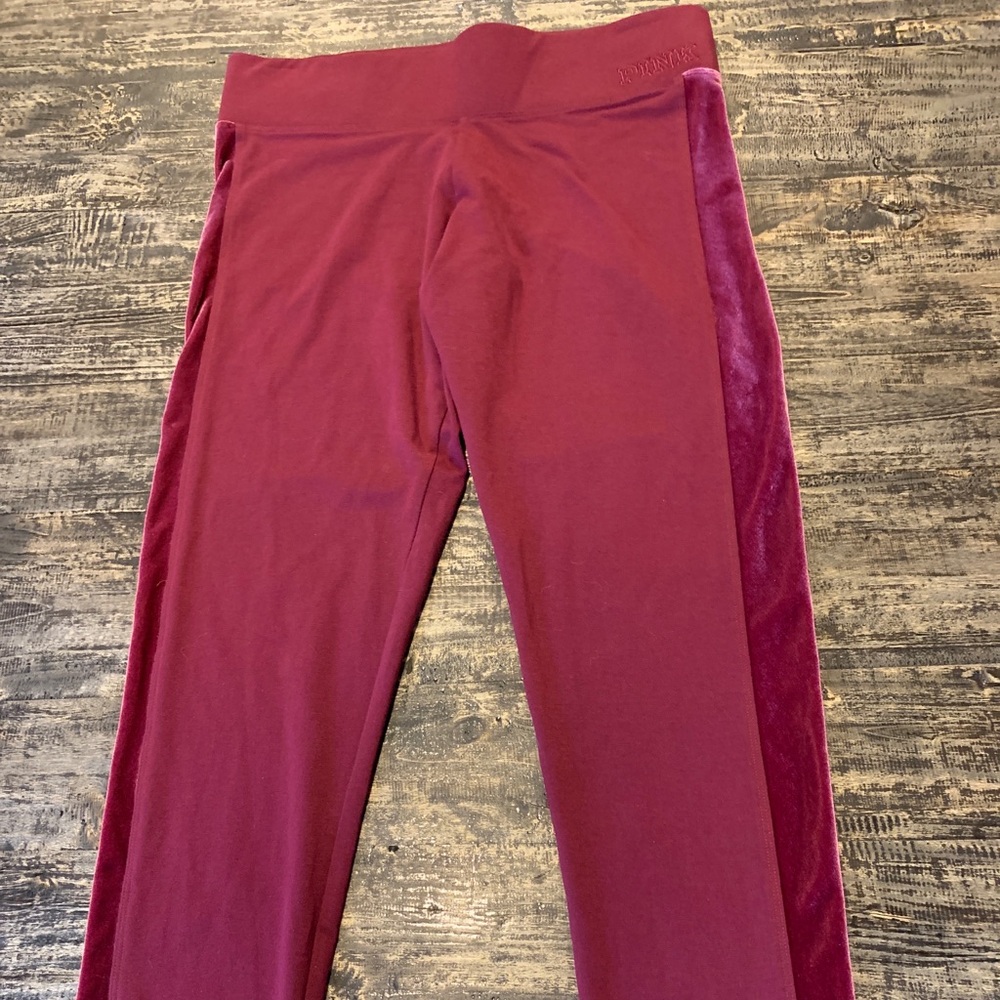 PINK maroon yoga leggings. large. Worn once